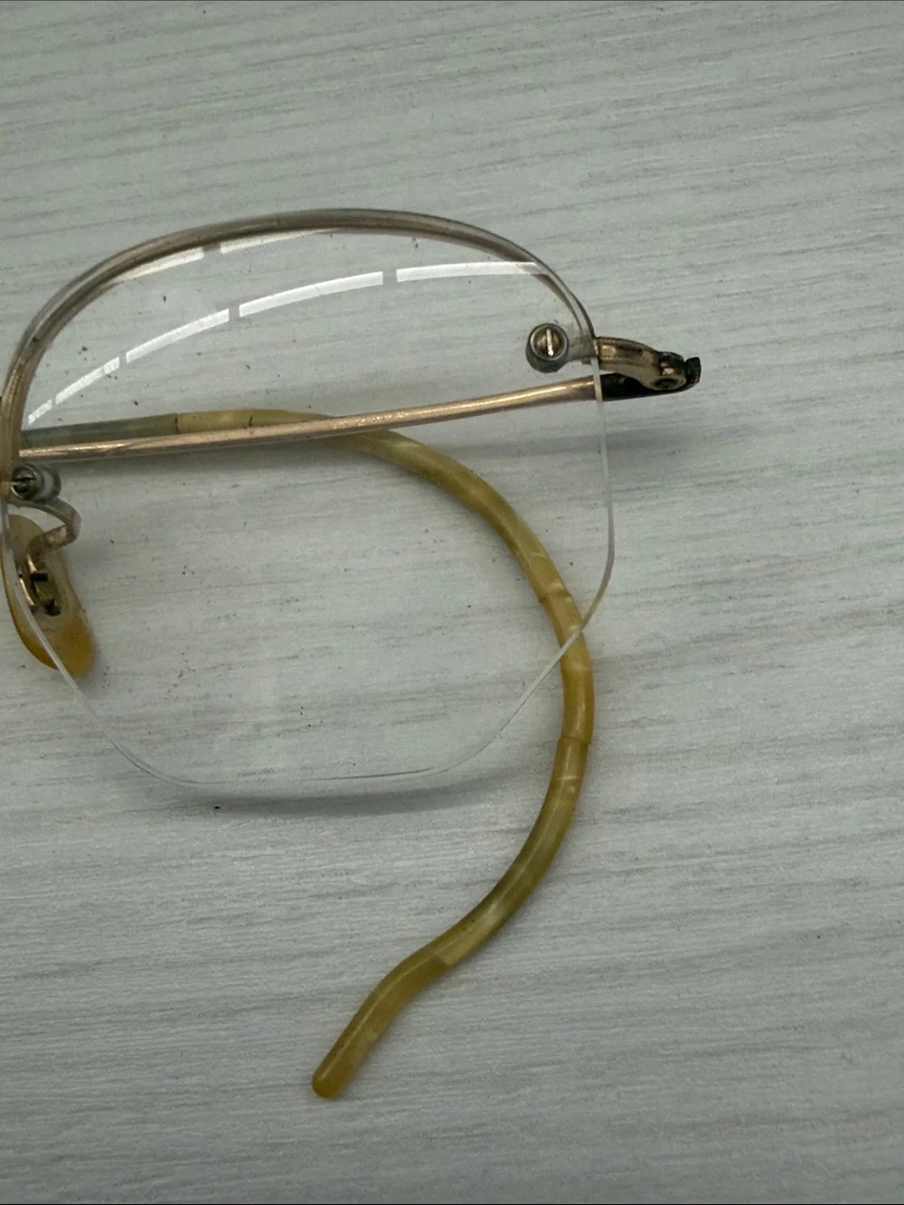 Vintage Shuron Gold-Tone Rimless Eyeglass Bridge